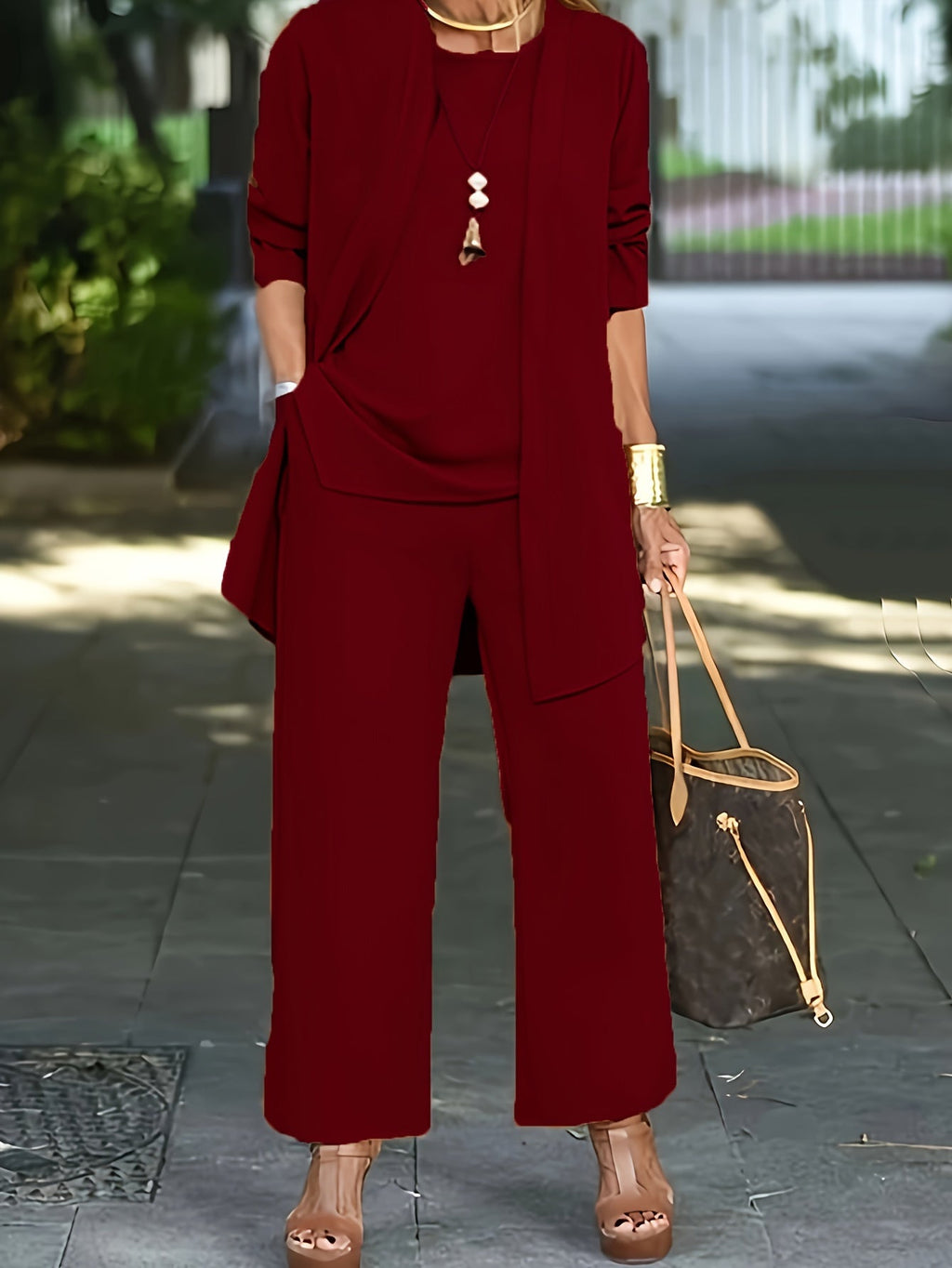 Sofía | Conjunto de Mujer de Tres Piezas con Chaqueta, Top y Pantalones Anchos 3