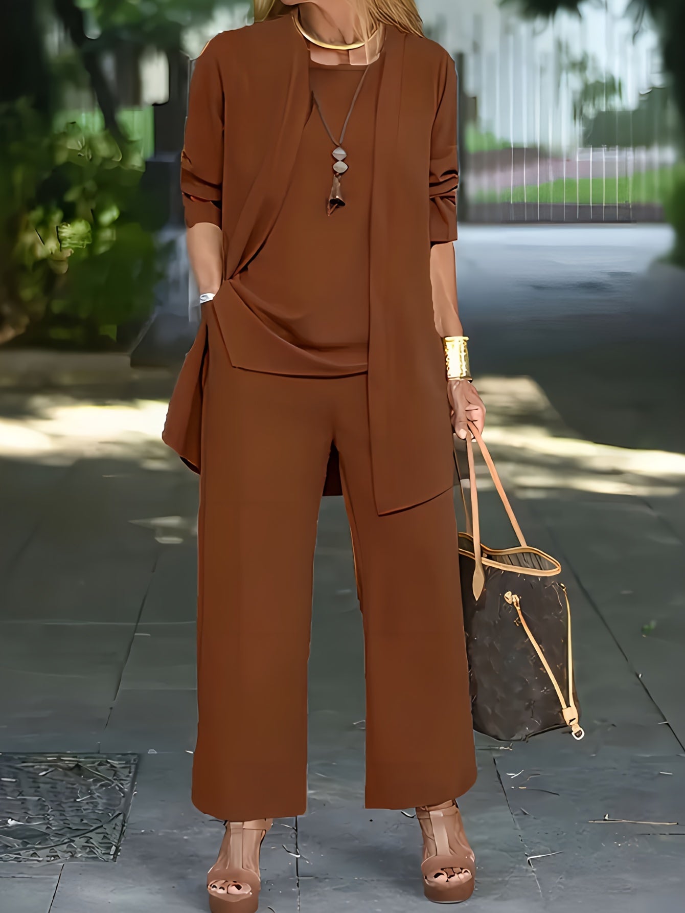 Sofía | Conjunto de Mujer de Tres Piezas con Chaqueta, Top y Pantalones Anchos 5
