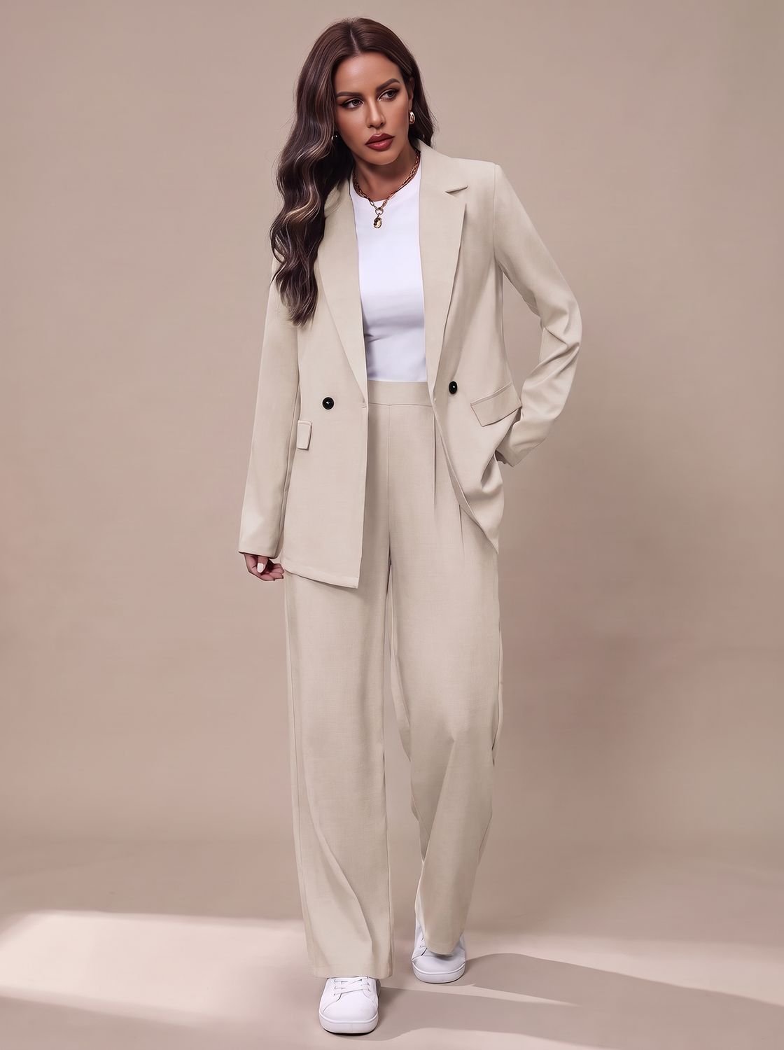 Conjunto ESMERALDA en blanco, ideal para looks de entretiempo
